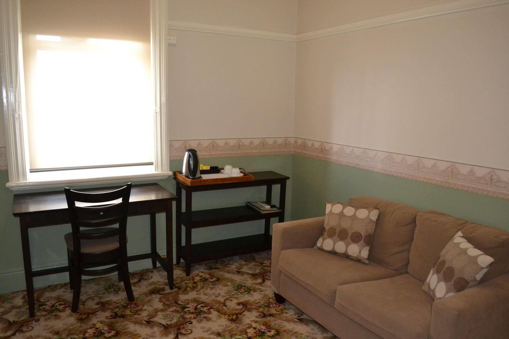 Hydro Hotel Leeton ภายนอก รูปภาพ