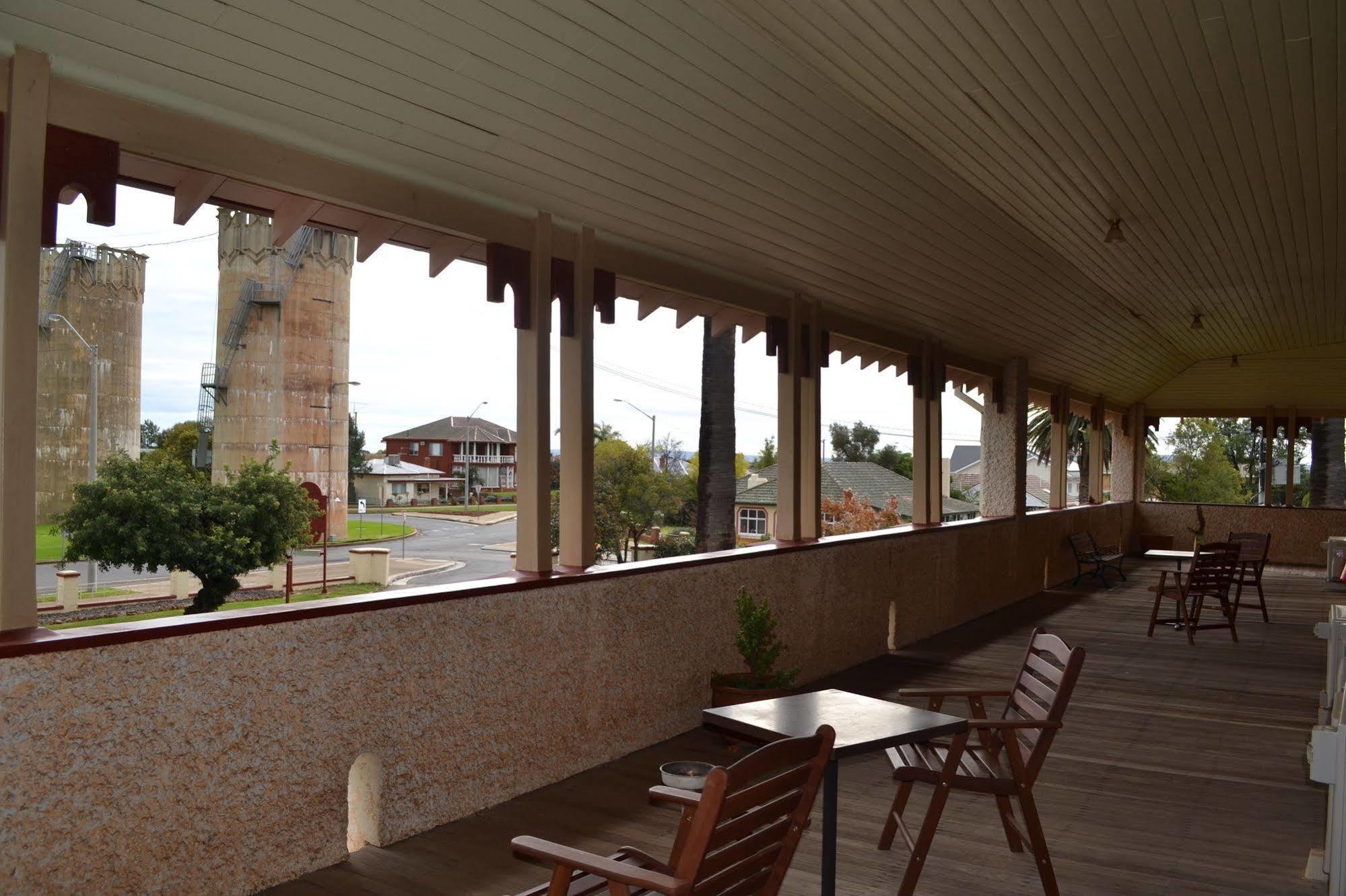 Hydro Hotel Leeton ภายนอก รูปภาพ